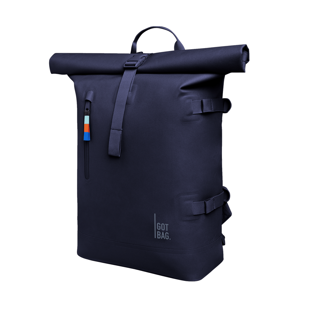 ROLLTOP Rucksack in tide (tiefes Dunkelblau mit Lilastich) als Schrägansicht.