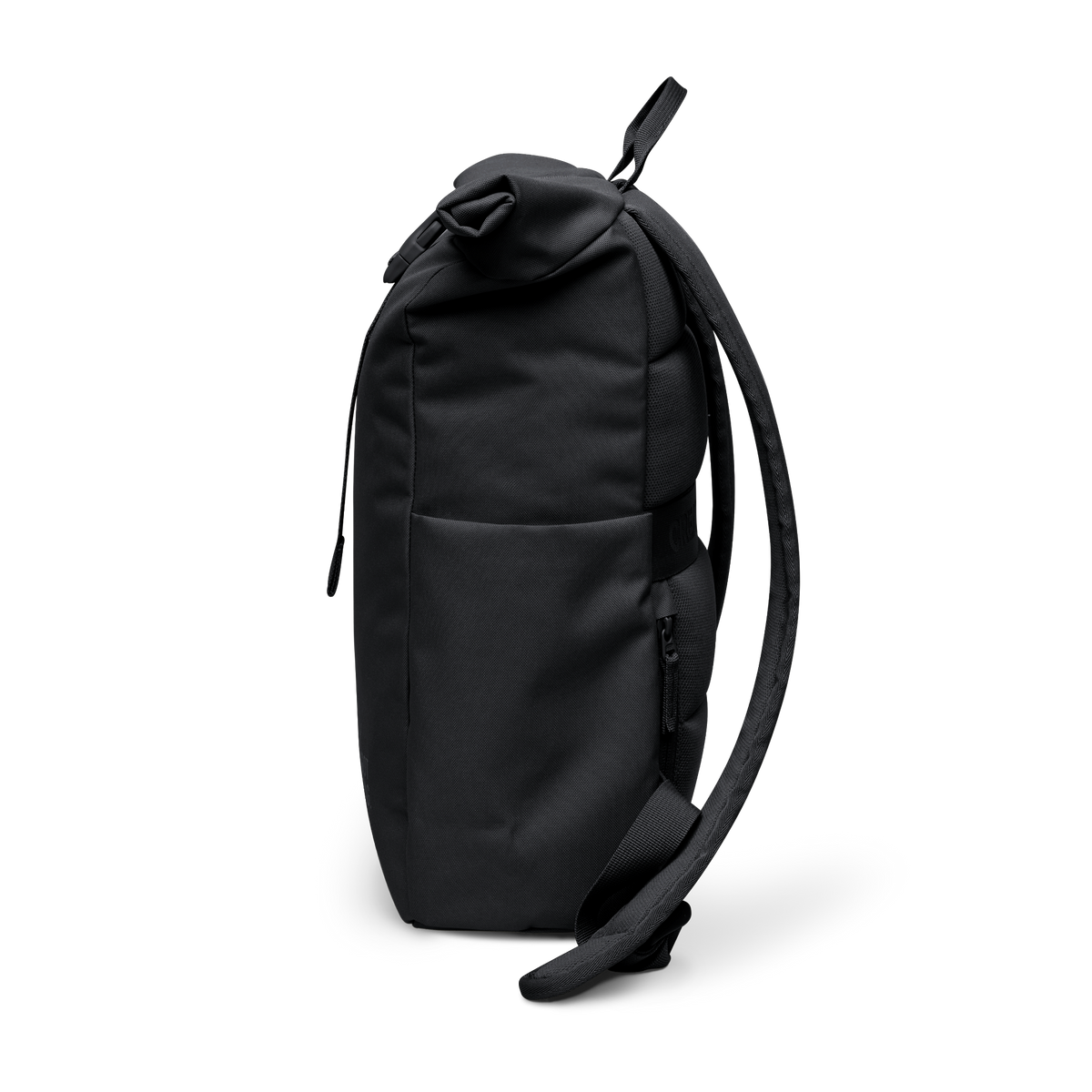 ROLLTOP EASY SMALL Rucksack in black (Schwarz) als Seitenansicht.