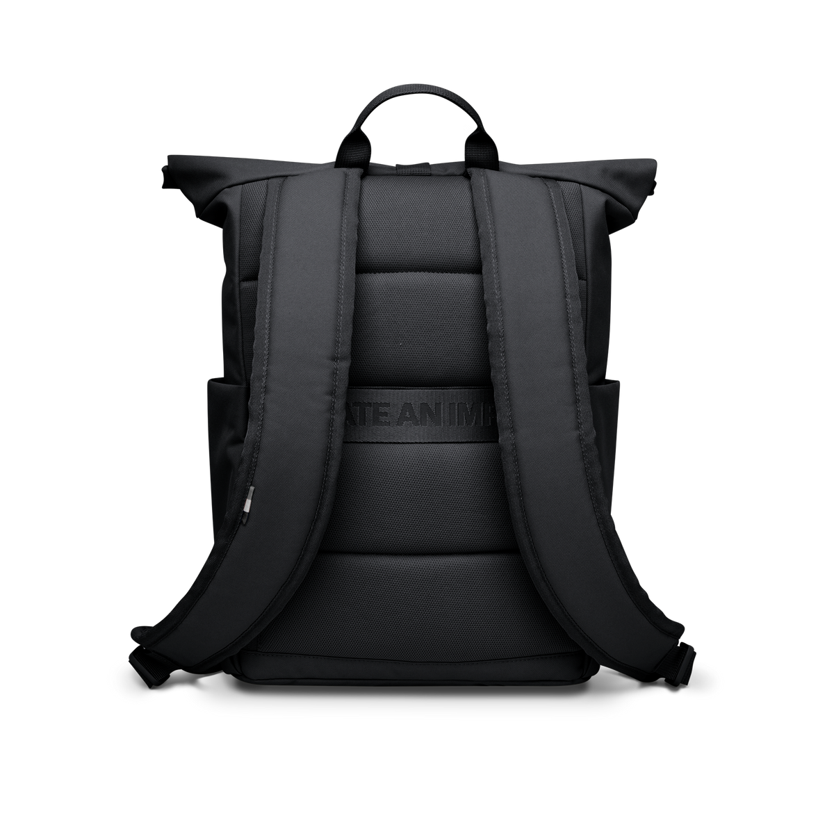ROLLTOP EASY SMALL Monochrome Edition Rucksack in black (Schwarz) als Studioaufnahme in Rückenansicht.
