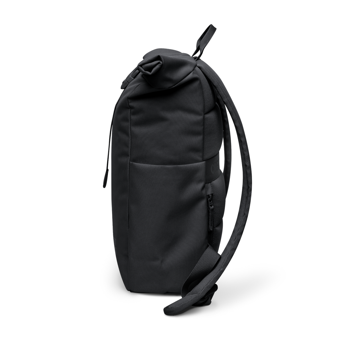 ROLLTOP EASY SMALL Rucksack in black (Schwarz) als Seitenansicht.