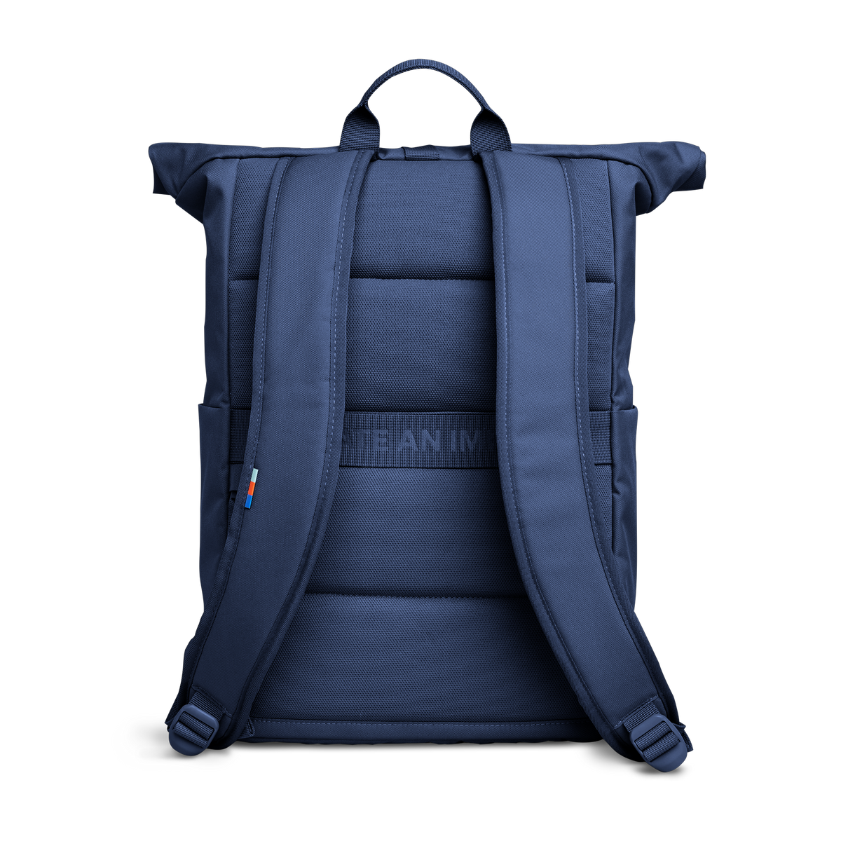 ROLLTOP EASY Rucksack in deep ocean (dunkles Marineblau) als Studioaufnahme in Rückansicht.