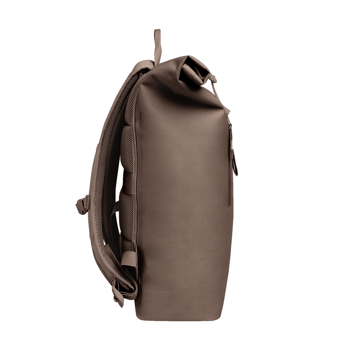 ROLLTOP LITE Rucksack in oyster (klassisches Taupe-Braun) als Studioaufnahme in Seitenansicht.