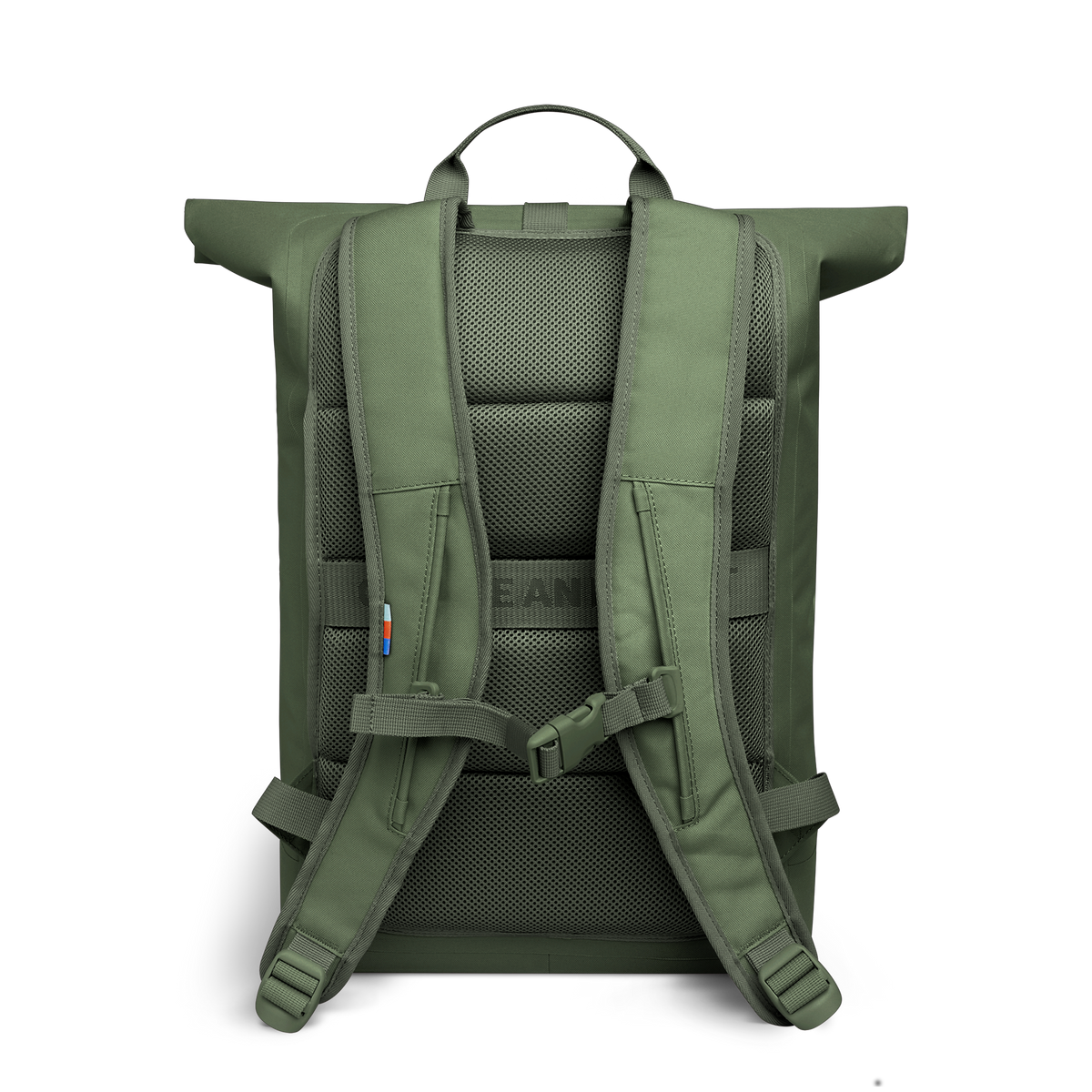 ROLLTOP LITE Rucksack in algae (Dunkelgrün mit Graustich) als Studioaufnahme in Rückansicht.