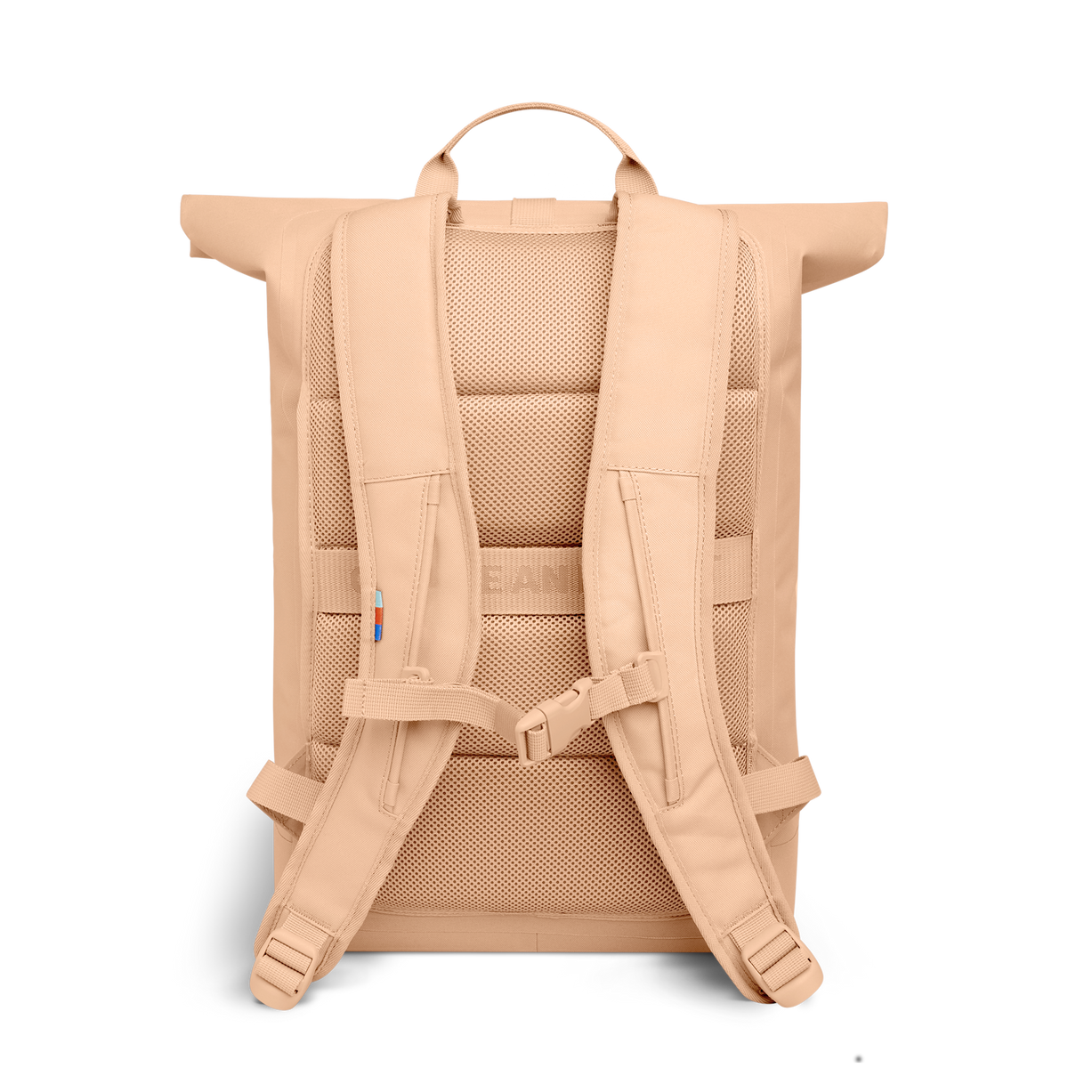 ROLLTOP LITE Rucksack in krill (frischer pastellfarbener Pfirsichton) als Studioaufnahme in Rückenansicht.