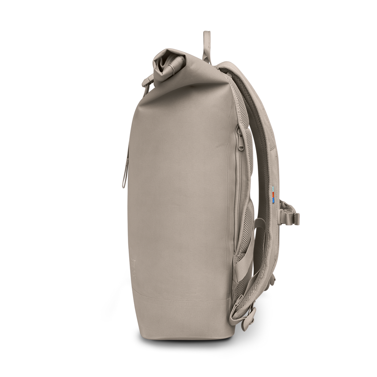 ROLLTOP LITE 2.0 Rucksack in scallop (helles Beige) in Seitenansicht.