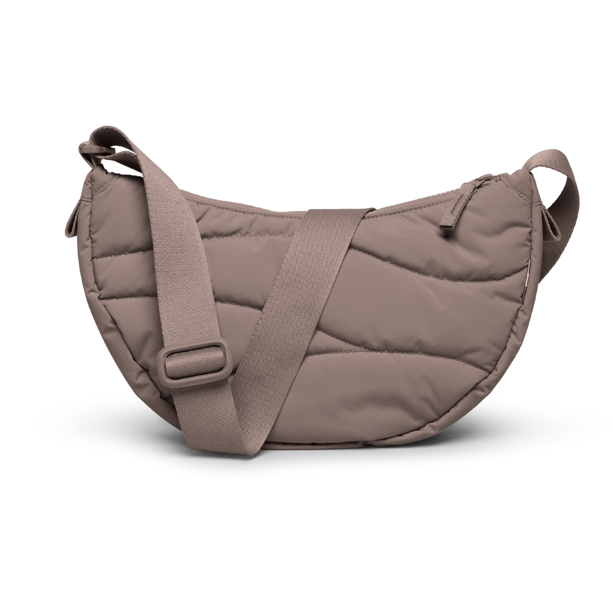 WAVY PUFFER MOON BAG Tasche in oyster (klassisches Taupe-Braun) als Studioaufnahme in Rückenansicht.